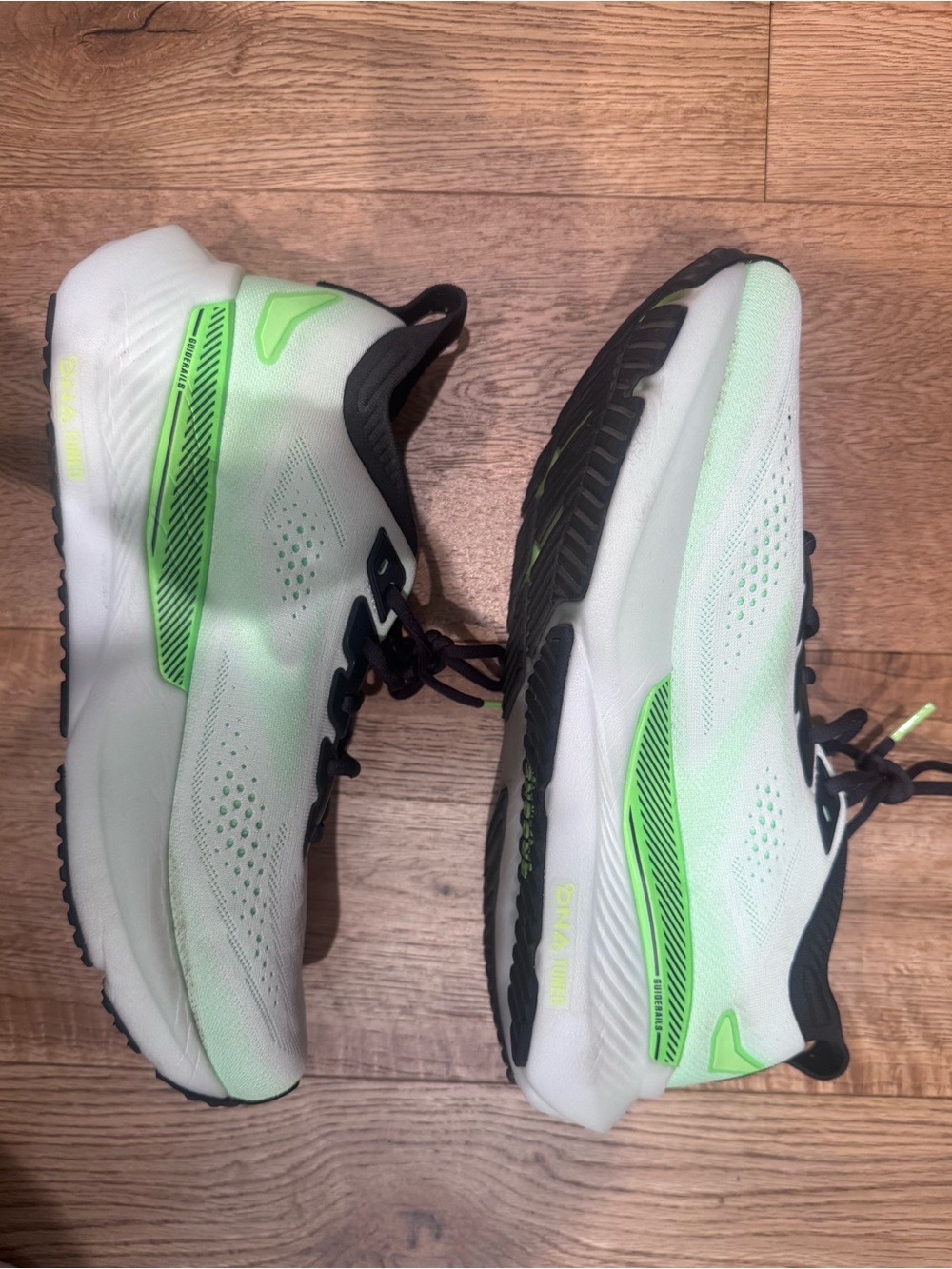 Brooks glycerin 23 - worn once - Picture 11 of 15